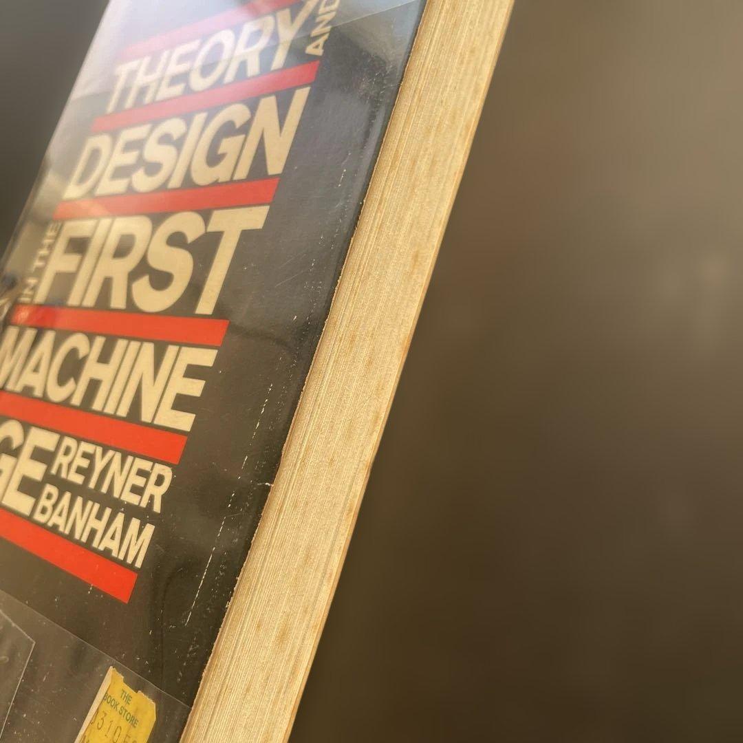 洋書 Theory and Design in the First Machine