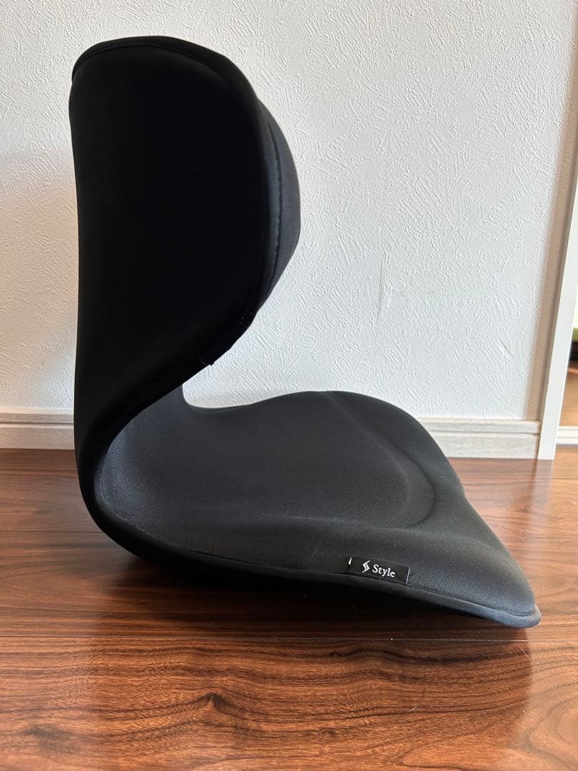 MTG Stylesmart 骨盤・姿勢矯正クッション ブラック