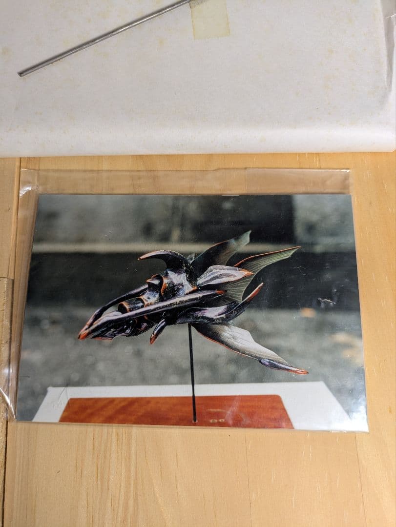 新品希少限定品　ガメラ2 ソルジャーレギオン　木製ベース付ソフビキット