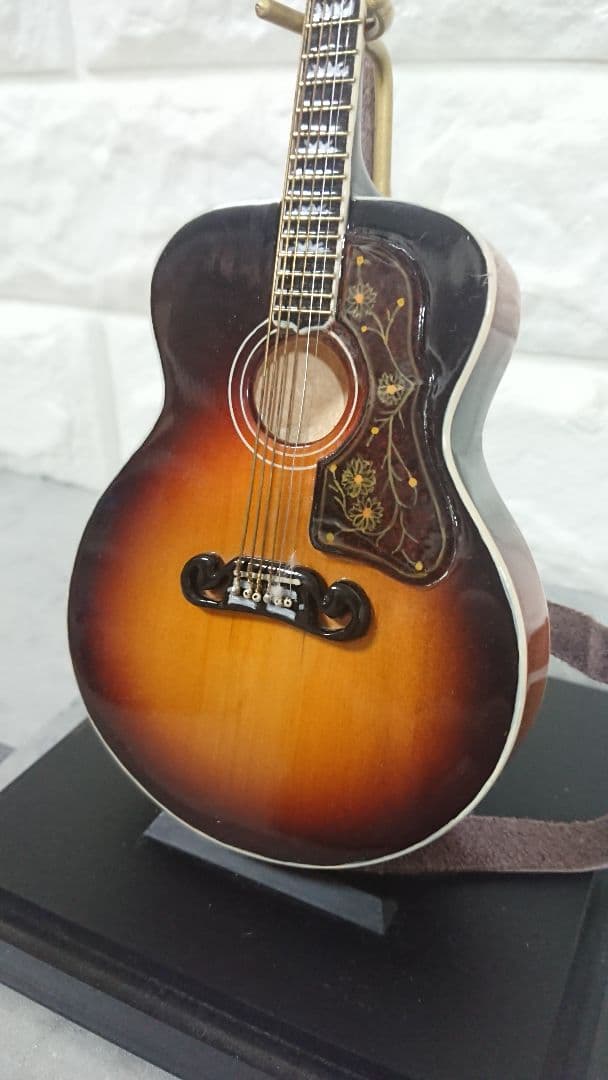 稀少 GIBSON SJ-200 ミニチュアギター 模型 スタンド ケース付