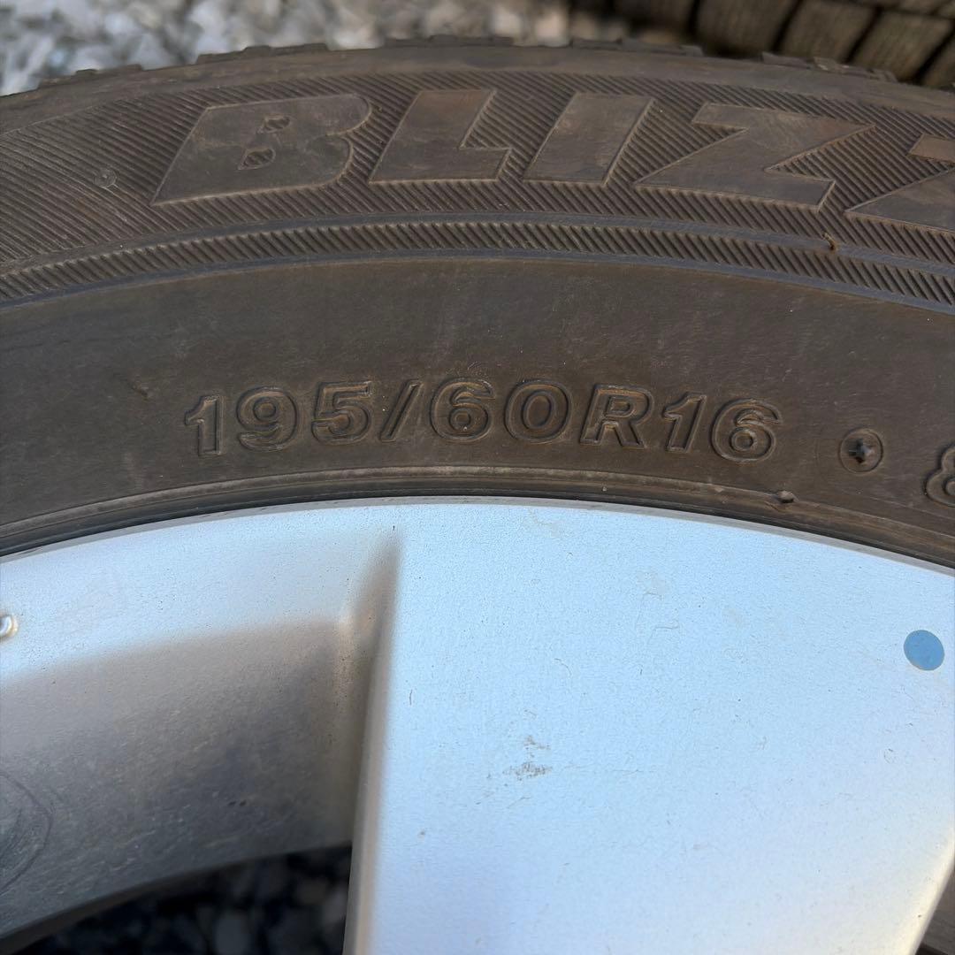 ①ブリザックVRX 195 60 16 スタッドレスタイヤ セレナ　純正ホイール