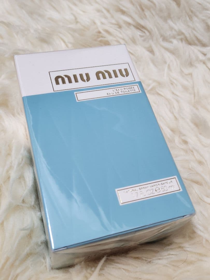 激安 新品 ミュウミュウ Miumiu 50ml 香水