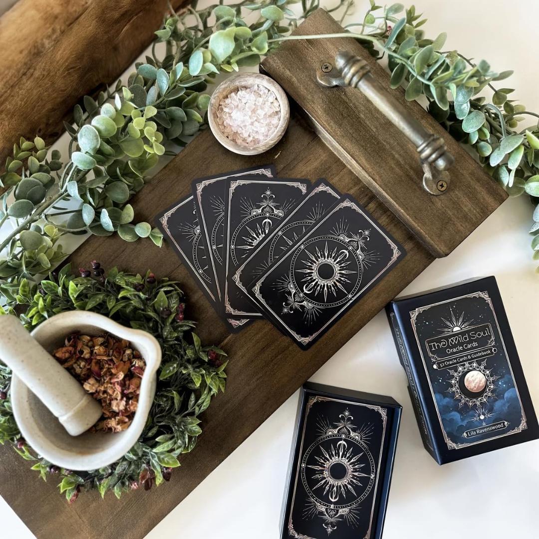 【正規品オラクルカード】希少インディーズ✨人間と動物界を繋ぐ美しい手描きのアート