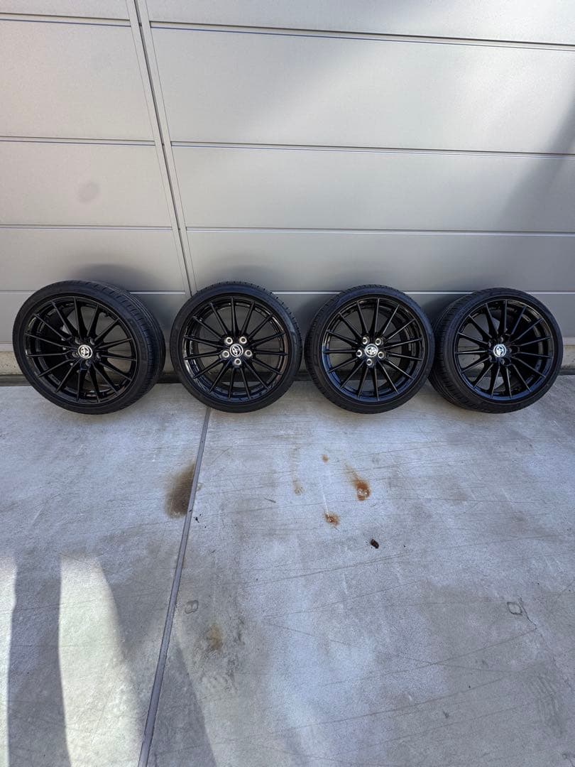 GRヤリス RZ 純正ホイールタイヤセット 18インチ エンケイ製