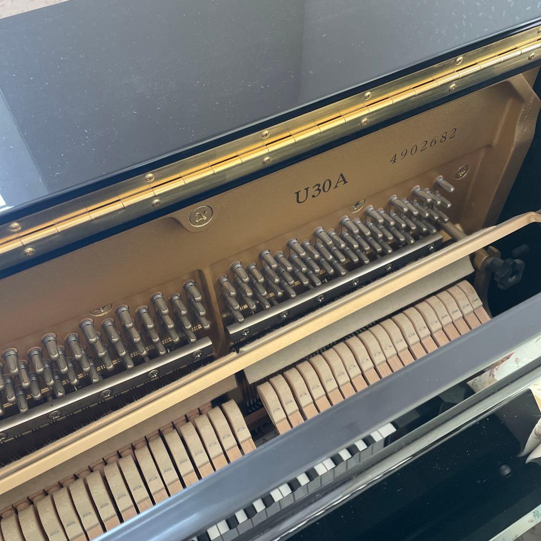 お値下　YAMAHA アップライトピアノ U 30A 椅子付き ヤマハピアノ