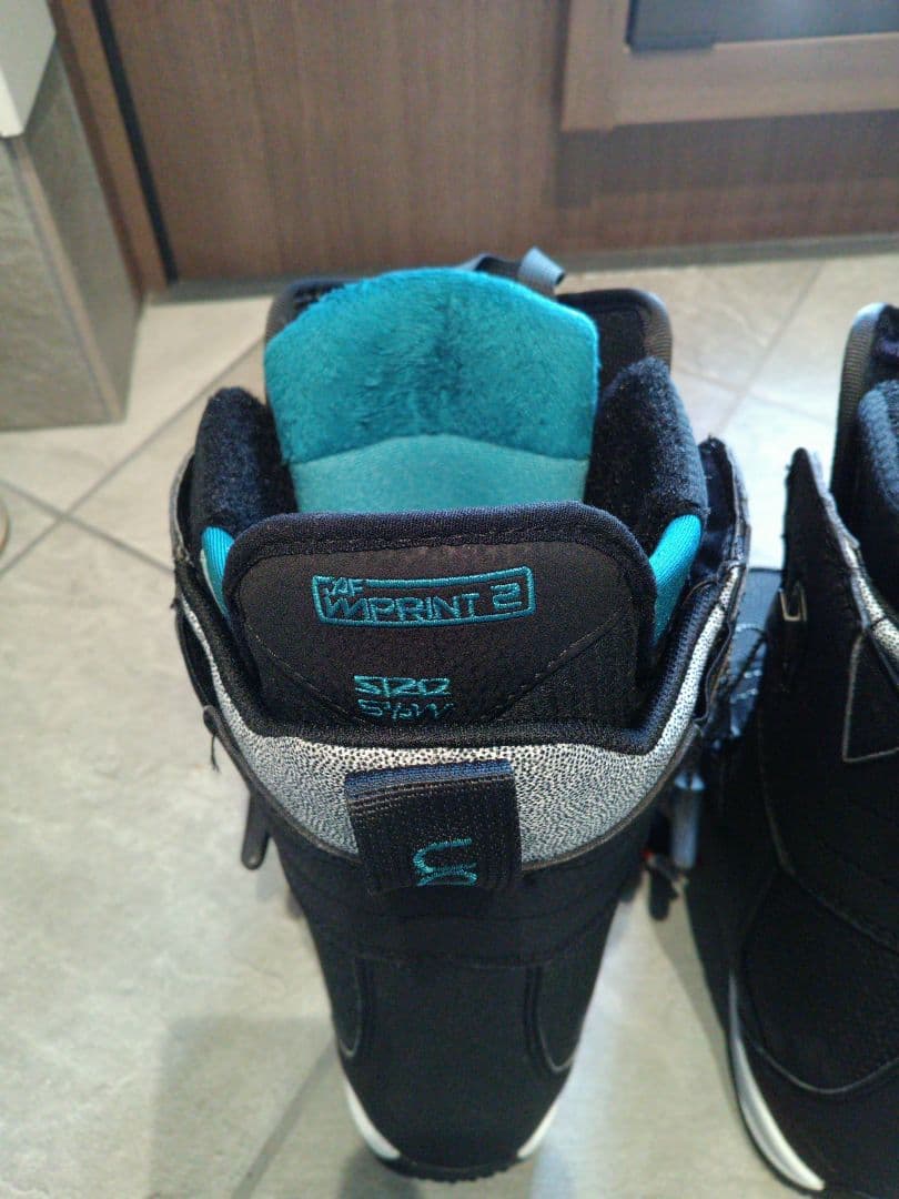 スノボードブーツ