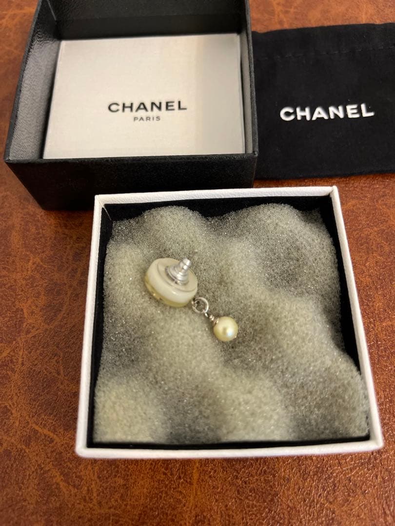 Dayday okさま専用　CHANEL ダブルCロゴ ピアス(片耳用)
