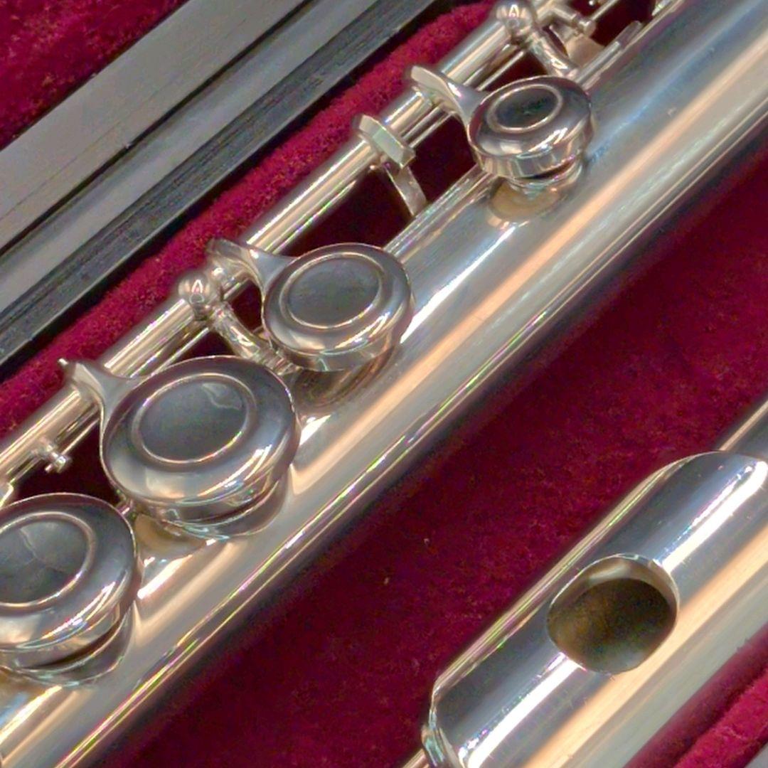 フルート　調整済　美品　ヤマハYFL221SⅡ（銀メッキ仕上げ）