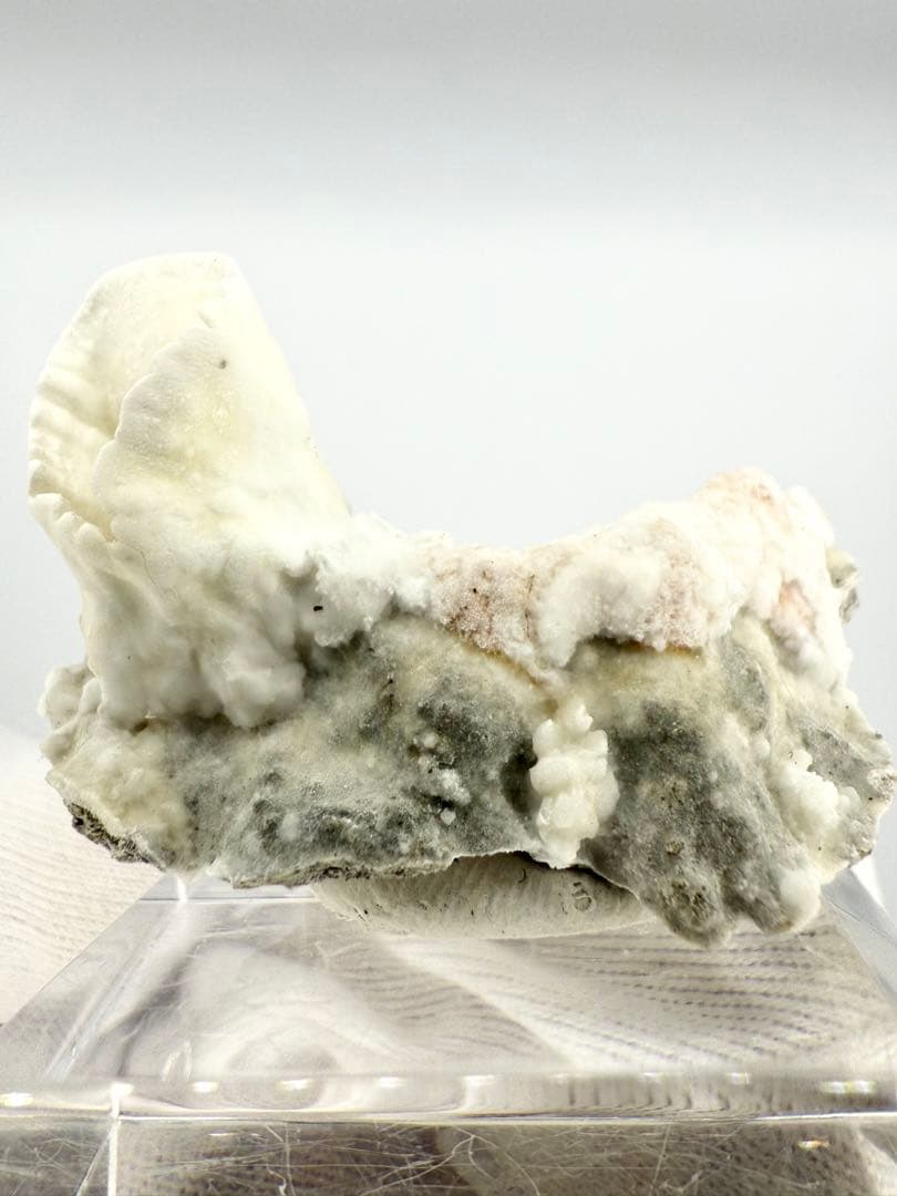 アラゴナイト　カップ　原石　鉱物標本　天然石　石　霞石