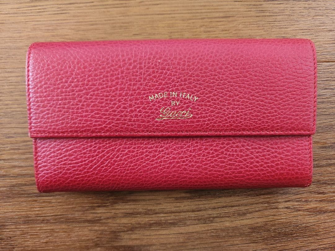 GUCCI 二つ折り長財布 赤