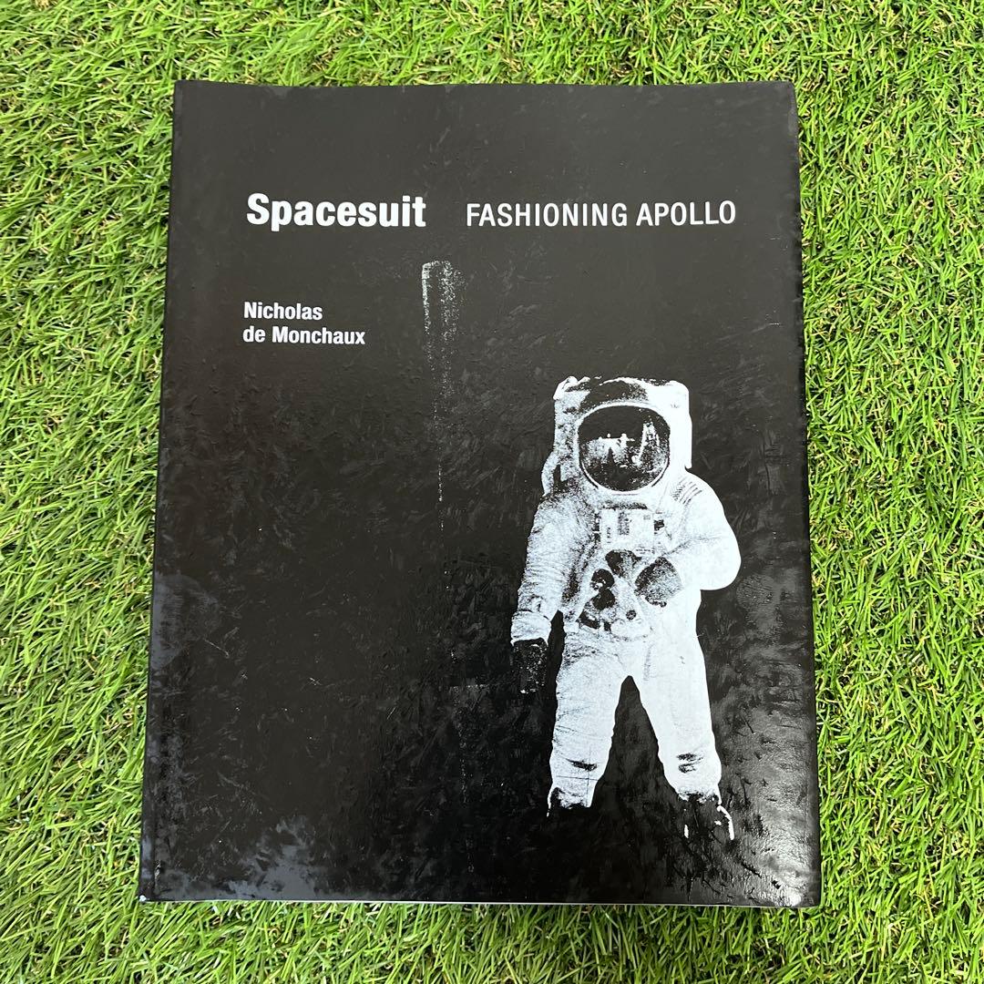 洋書 Spacesuit : Fashioning Apollo