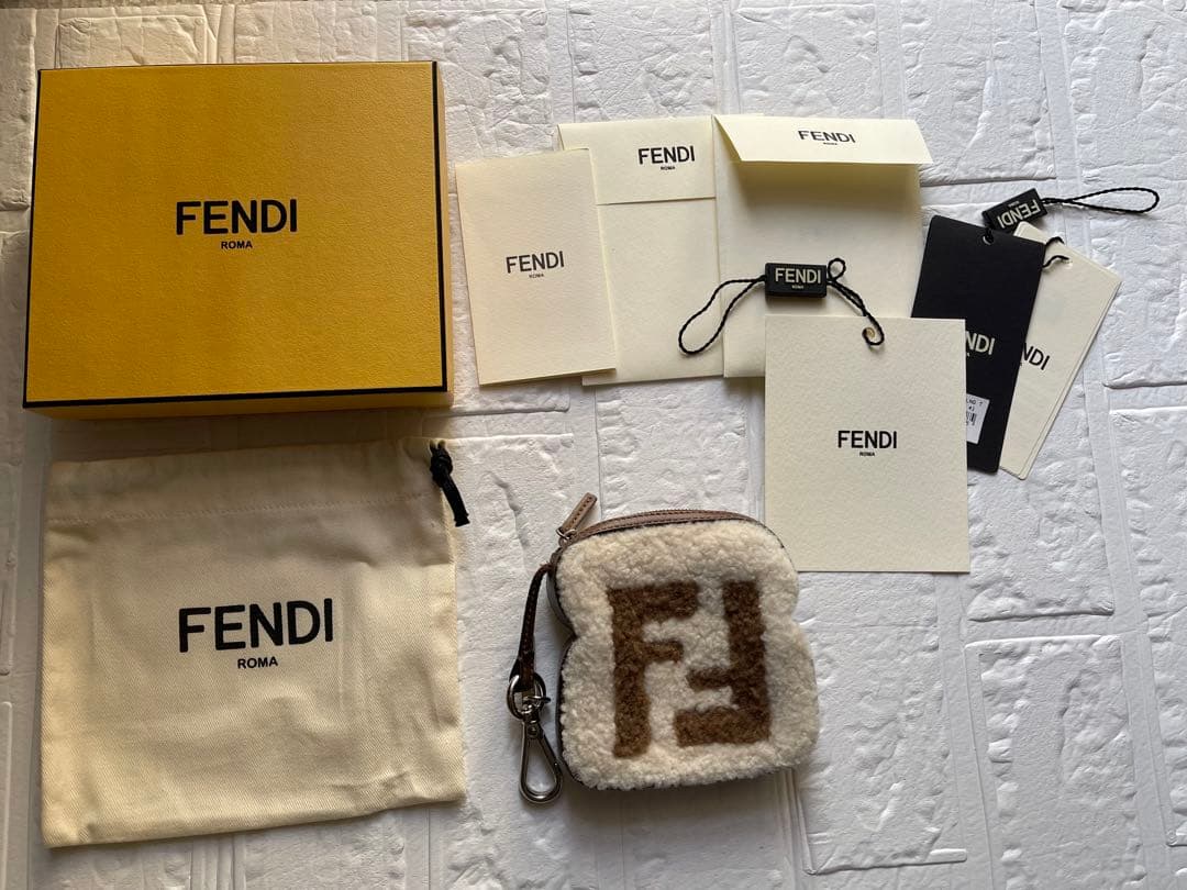 FENDI ❤️食パンモチーフ ❤️チャーム❤️ポーチ