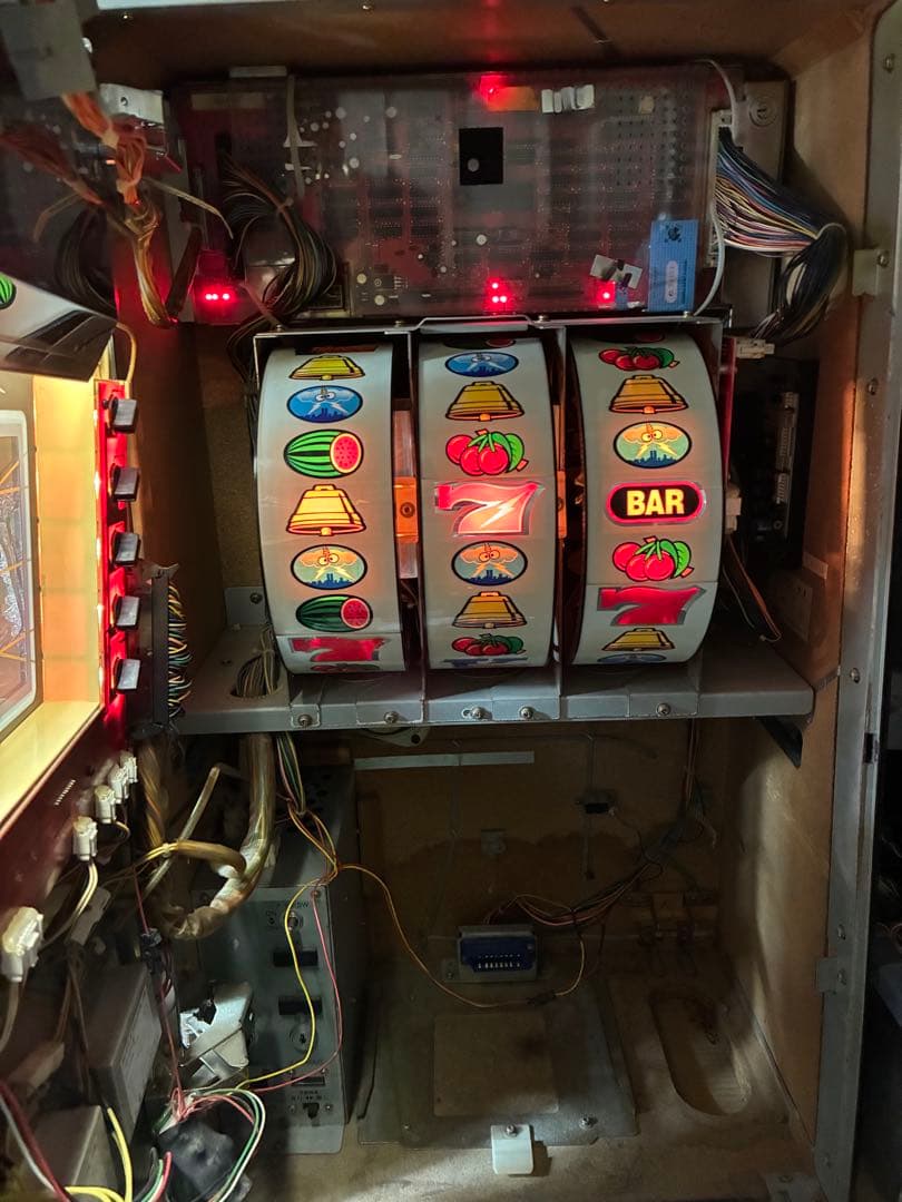 サンダーV パチスロ　スロット　実機 4号機　初代