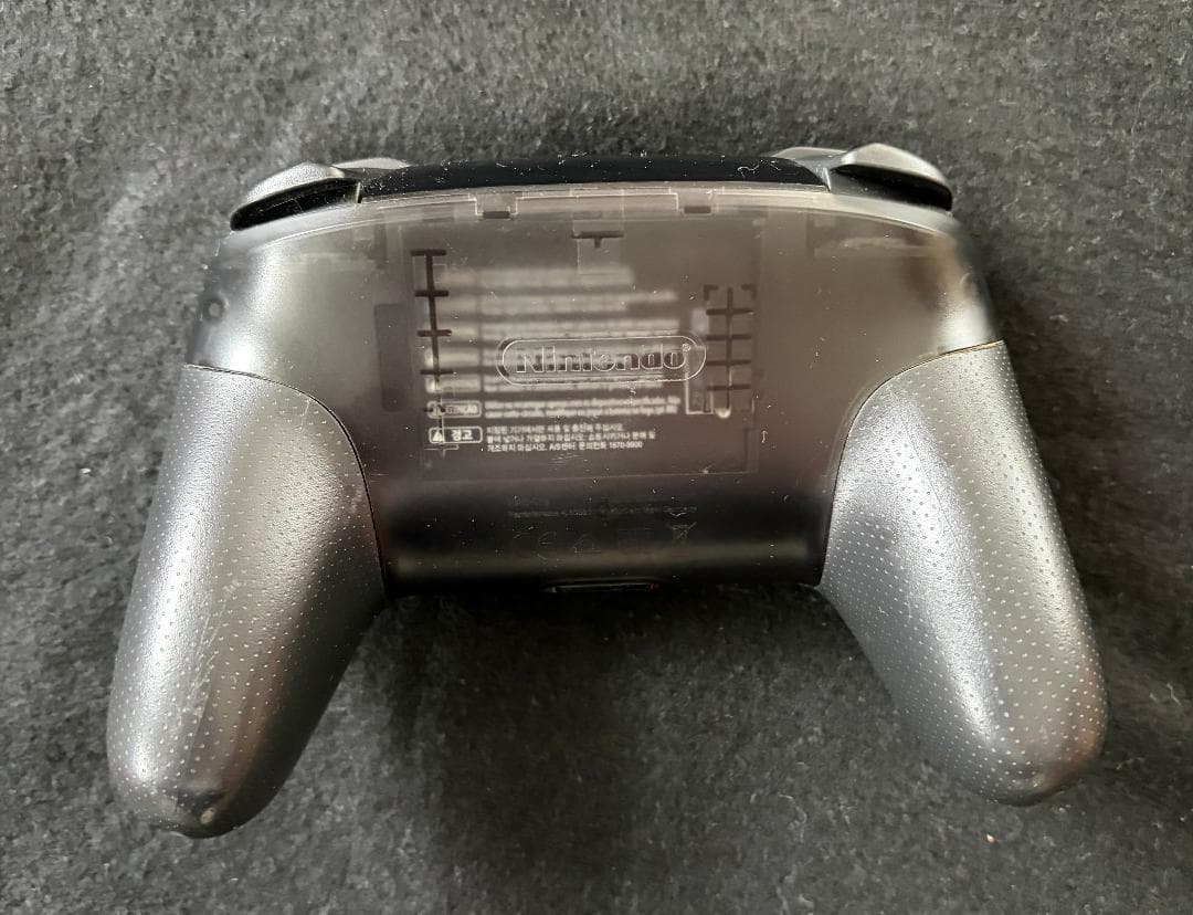 Nintendo Switch 本体 + プロコン