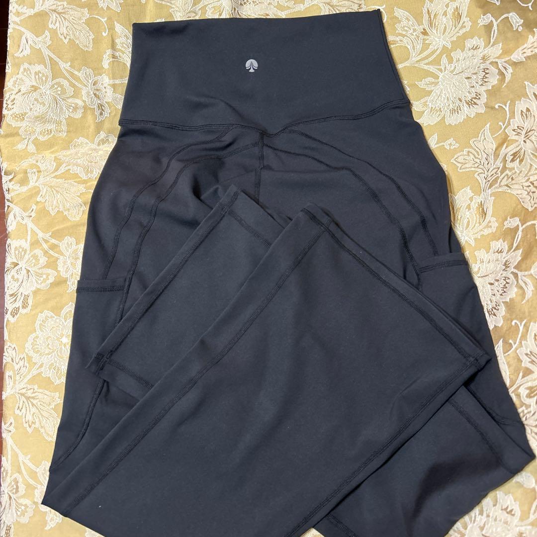 SUKALAユーティリティフレアレギンスMサイズLAVA