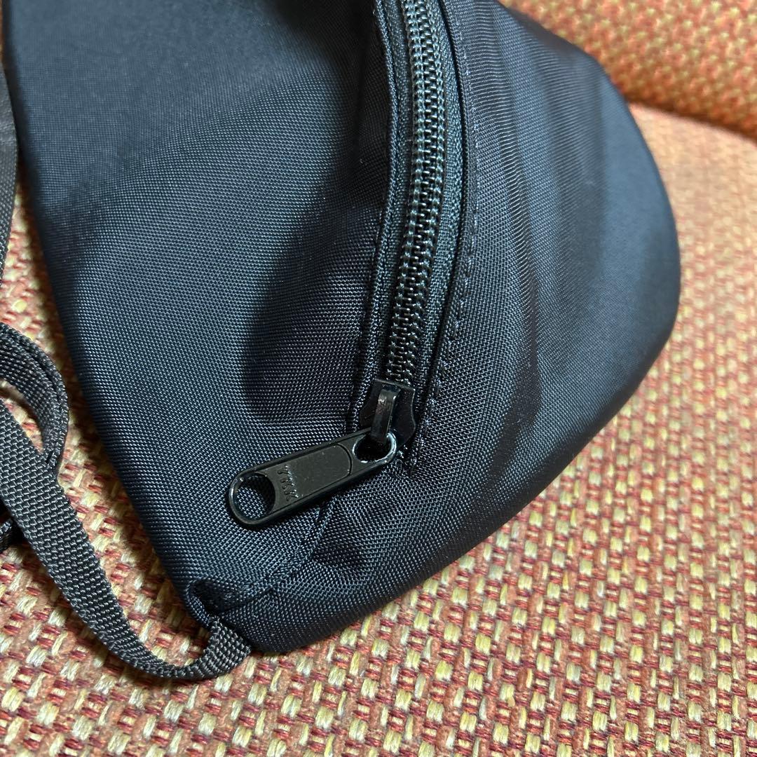 バッグ Herve Chapelier BANANA Pochette BLACK