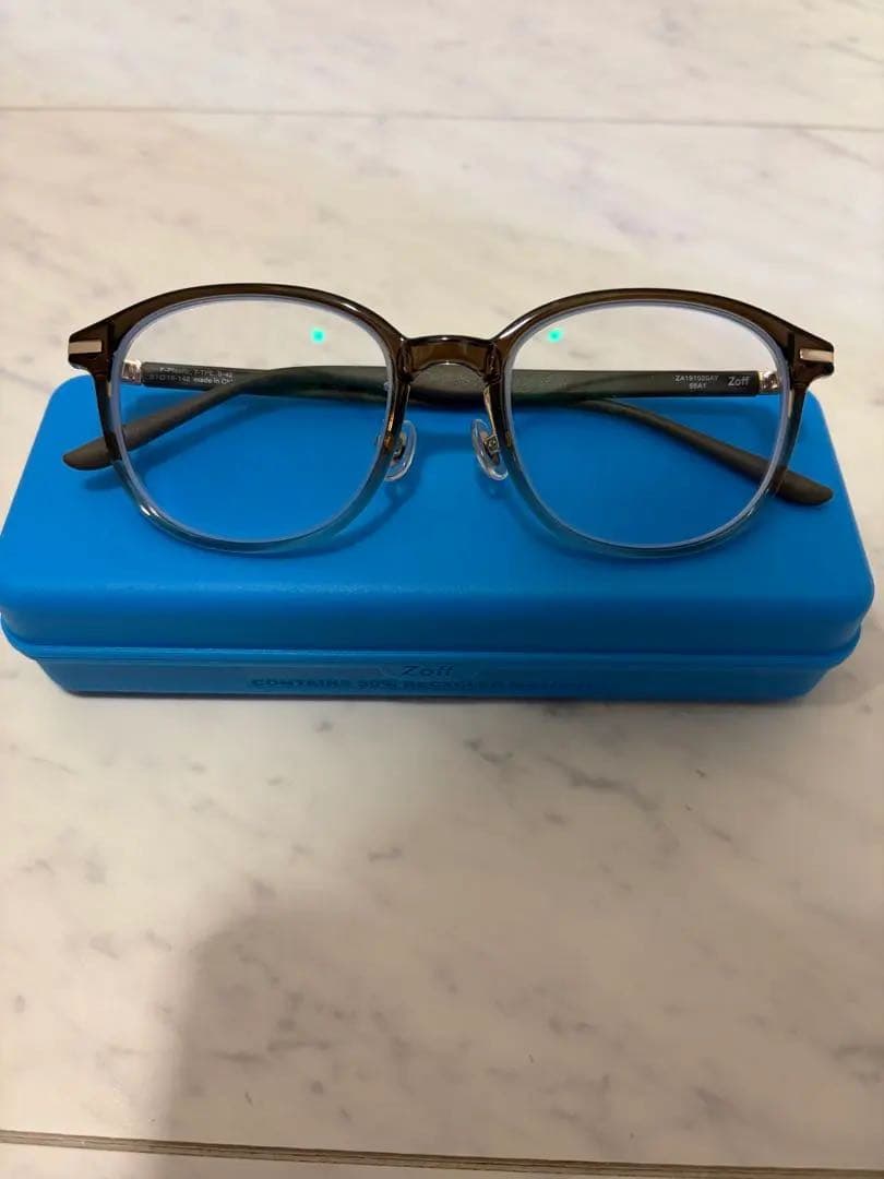 zoff メガネ　CLASSIC 調光レンズブルー