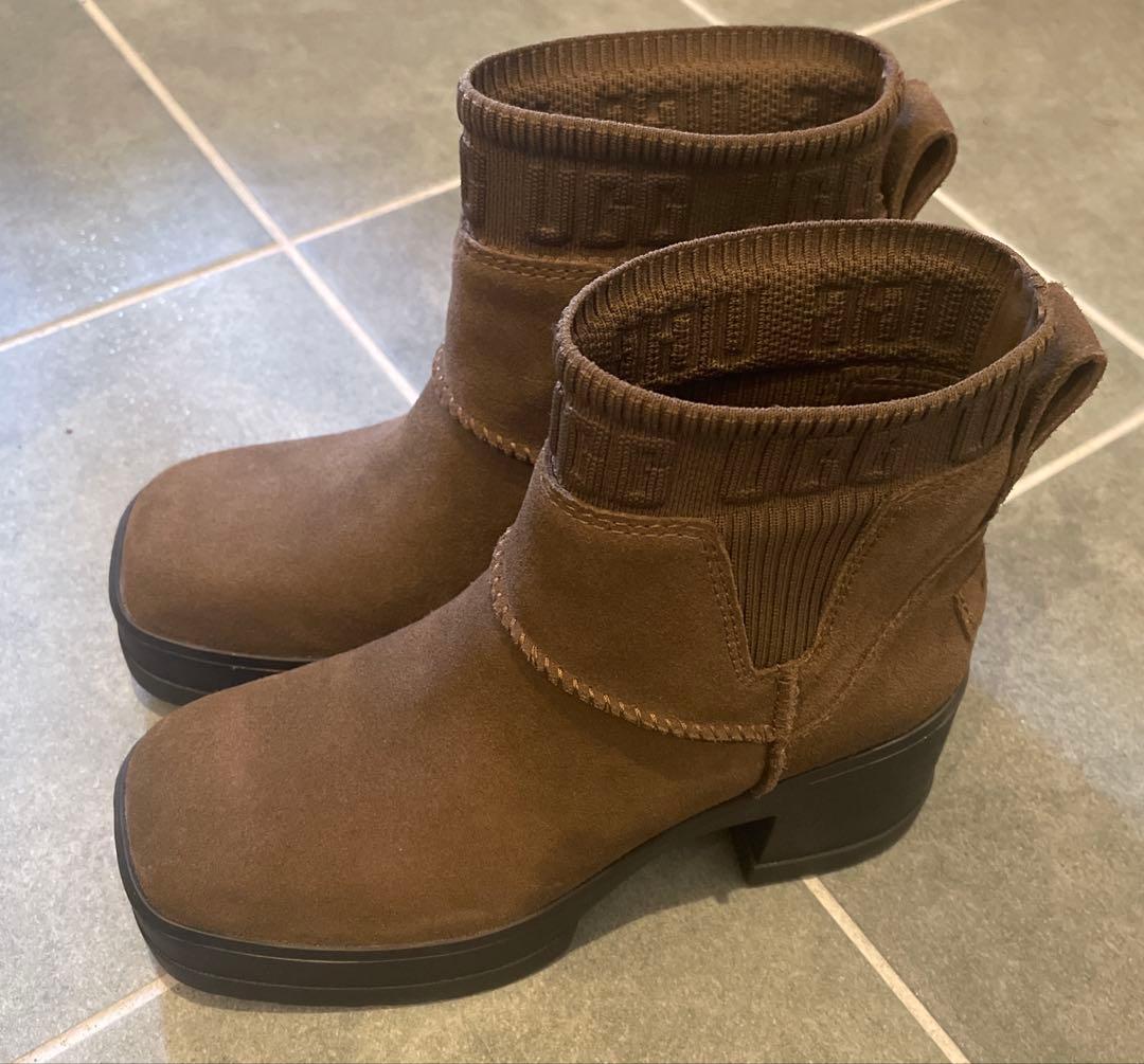 新作 UGG Moxy Chelsea 24cm ブーツ 厚底 靴 アグ