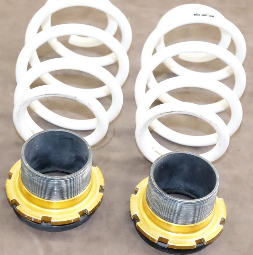 トヨタ プリウス ZVW30 ZVW35　車高調（リアバネ）