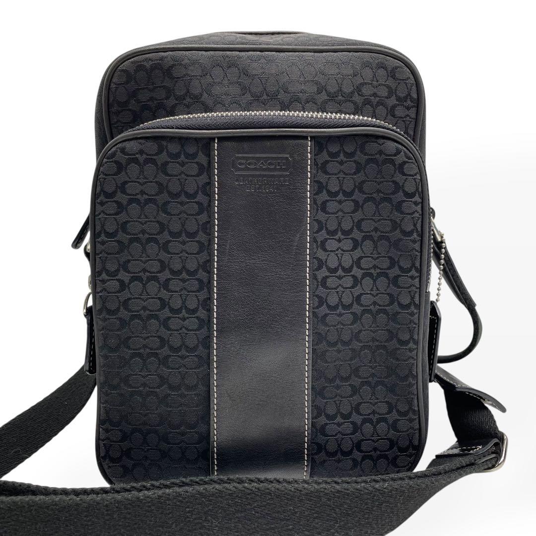 極美品　COACH コーチ　ショルダーバッグ　ミニシグネチャー　男女兼用　黒