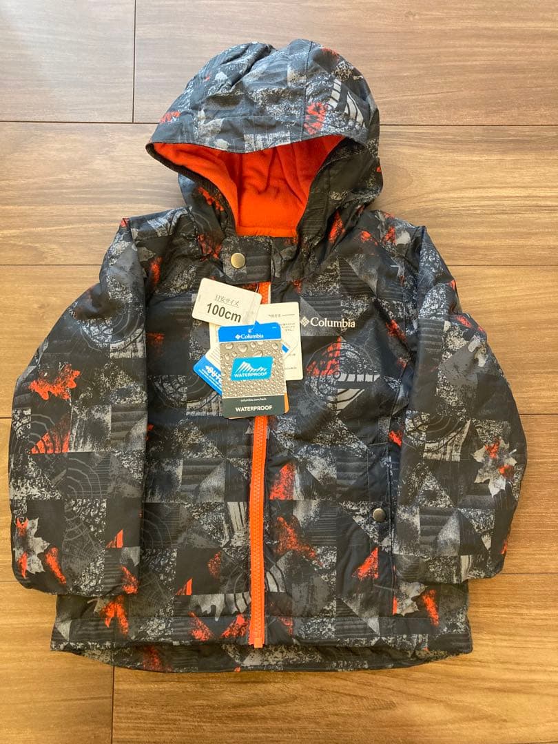【新品未使用タグ付】Columbia ウェア上下セット 100cm