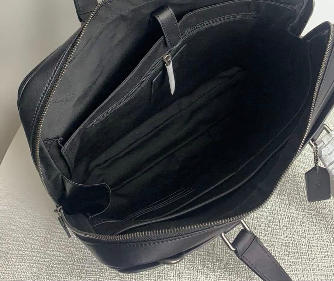 値下げ！！売り切りたいですコーチ　ブラック ビジネスバッグ　ブリーフケース