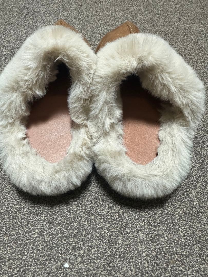 ラクバキ　ファーサボ　ベージュ