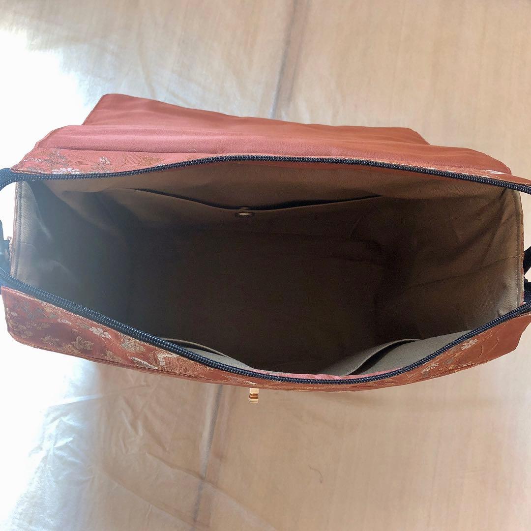 【ちょこぼんや】帯リメイク　チャーム捻り留め具付スクエア型リュック