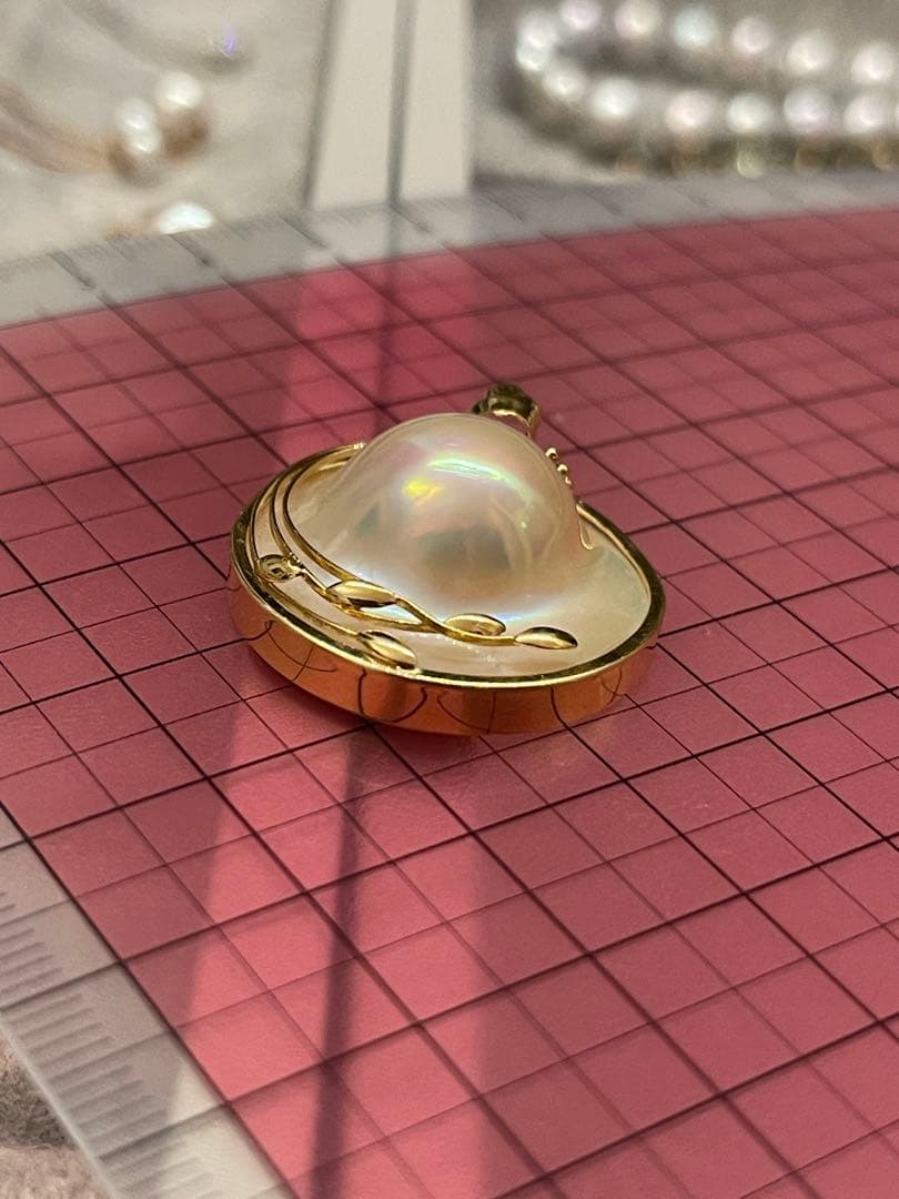 ☆*☆様 K18 イエローゴールド　ハーフパール マベパール ペンダントトップ