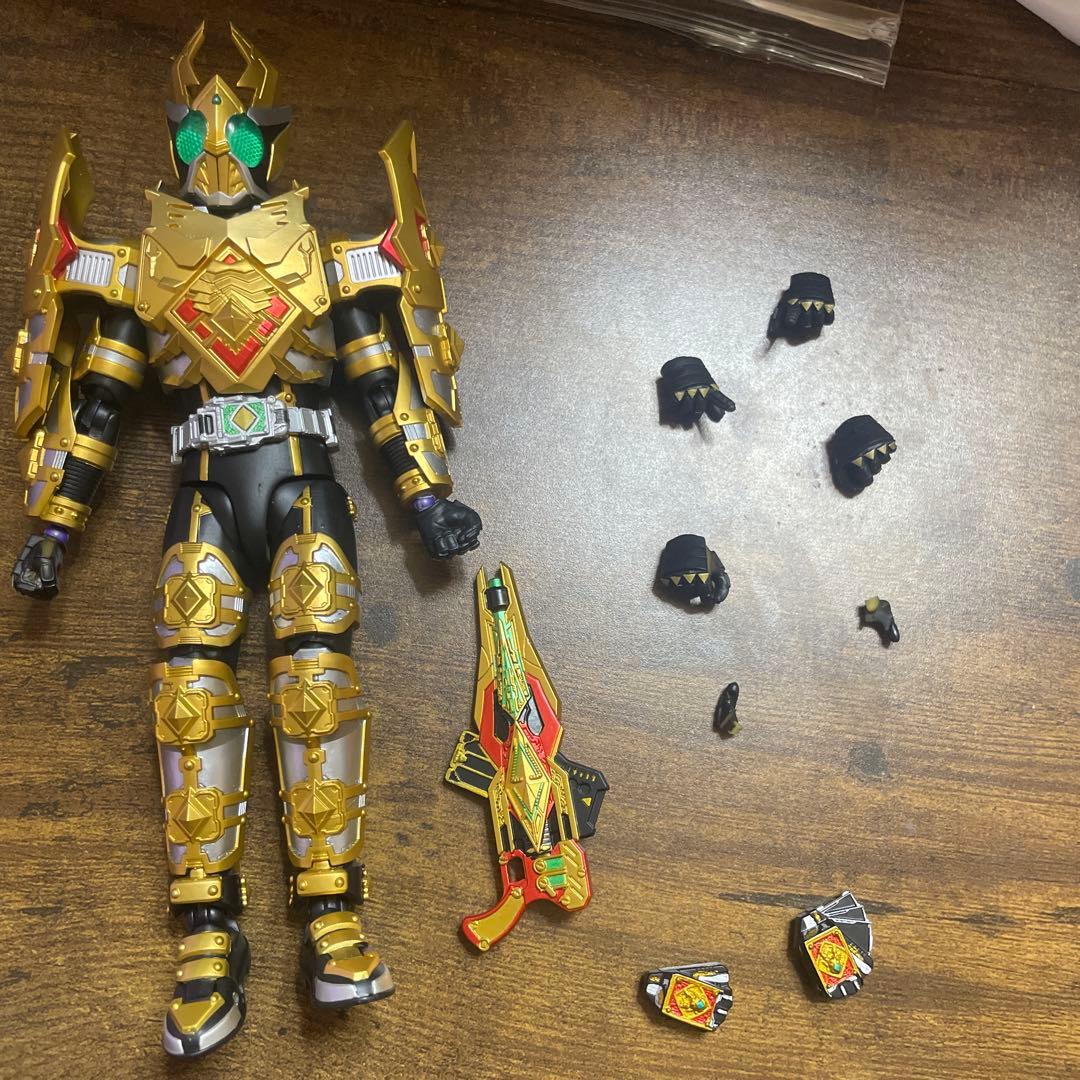 t*i様 「掘り出し」shf真骨彫規格カスタム　仮面ライダーギャレン　キングフォ