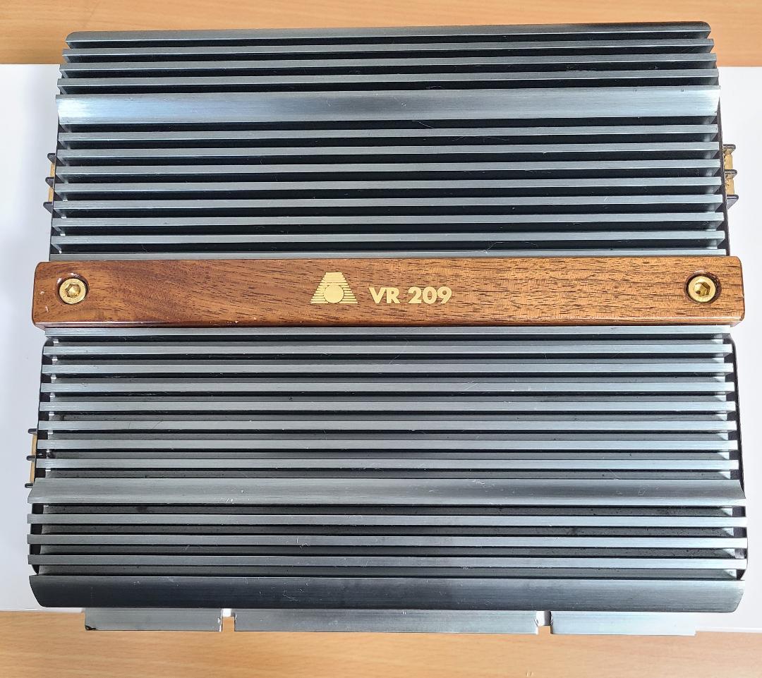 【audison】 VR209　カーオディオアンプ