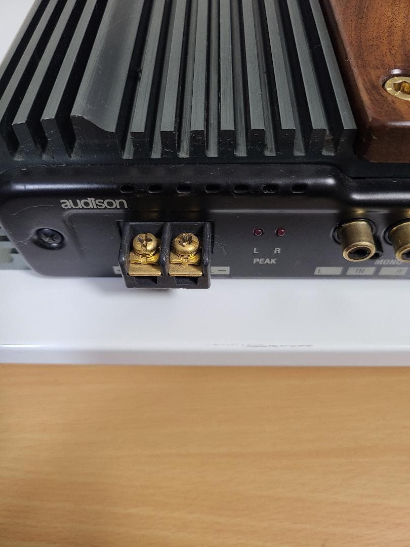 【audison】 VR209　カーオディオアンプ