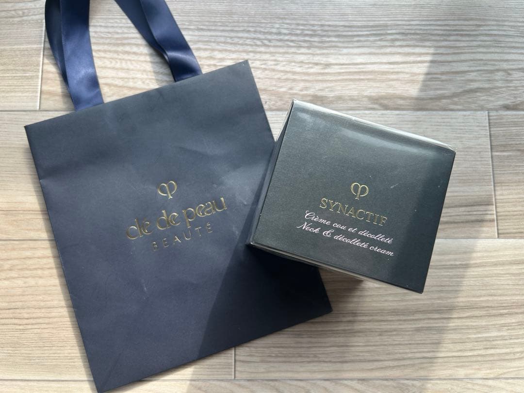 クレドポーボーテ　シナクティフ　クリーム 新品未使用品　紙袋付き