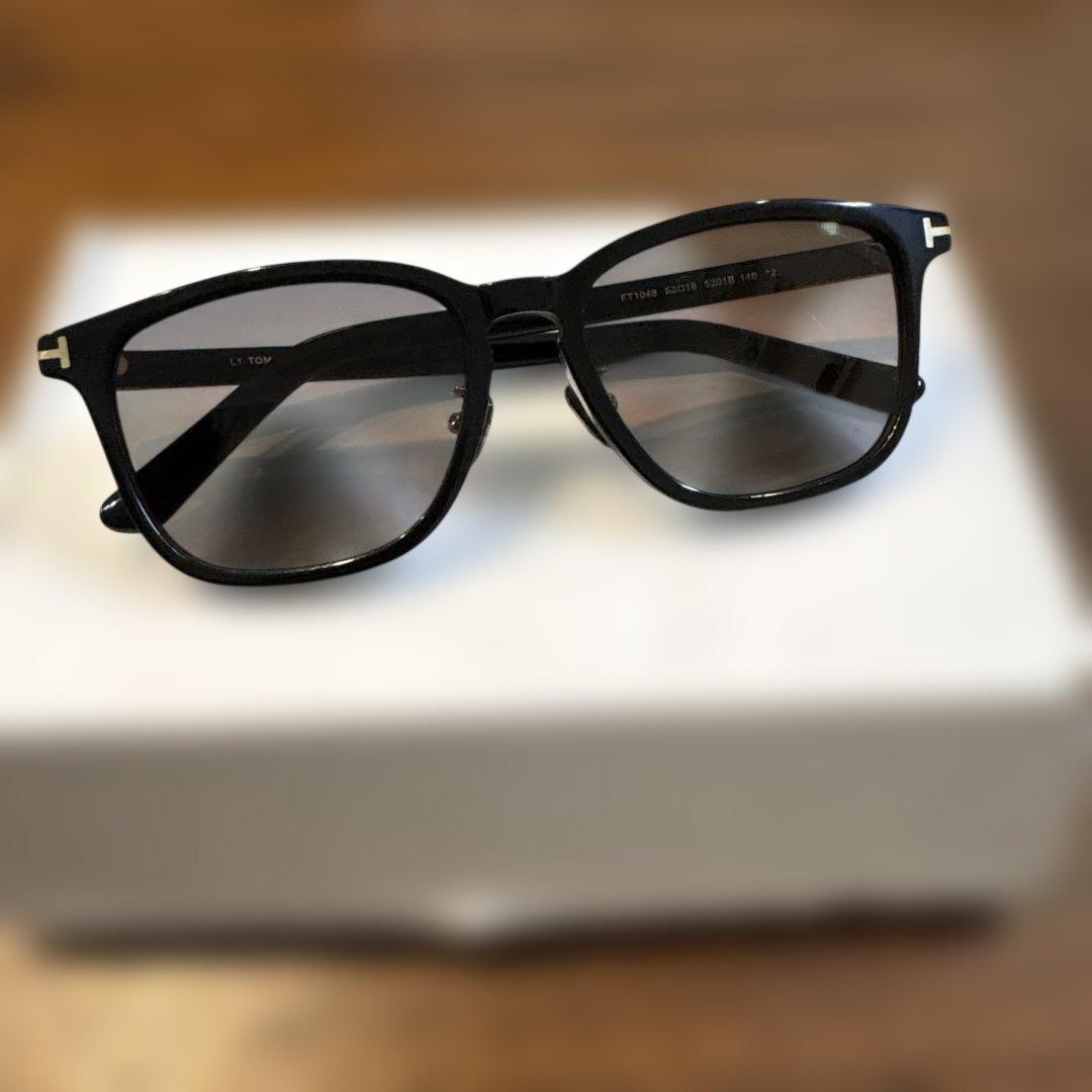 美品・TOM FORD トムフォード サングラス