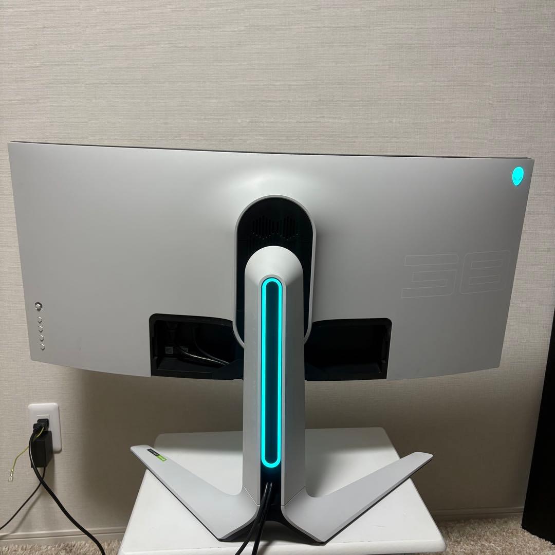 Alienware AW3821DW ゲーミングモニター