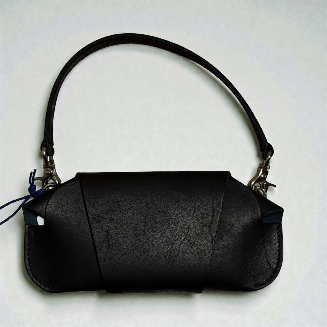 小物 Unlikely Leather Pilot Glass Case