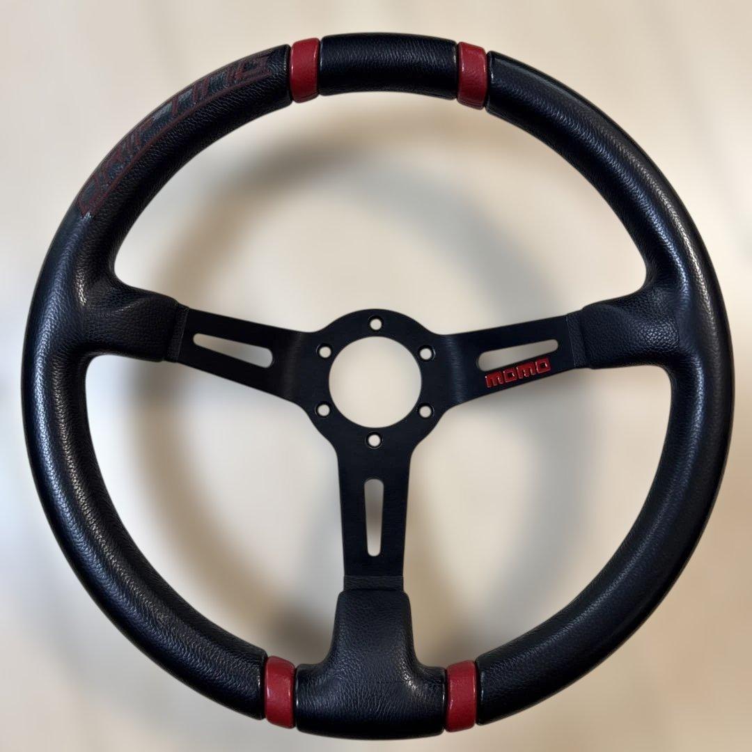 MOMO DRIFTING ステアリングホイール