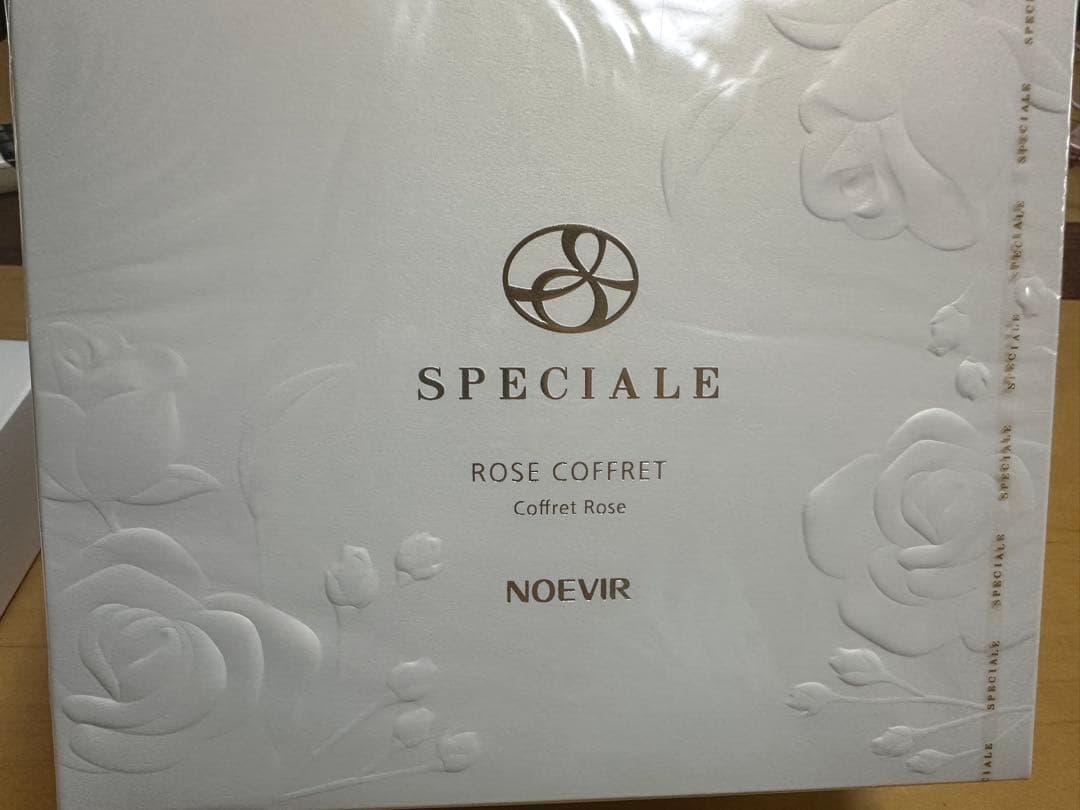ノエビア　スペチアーレ　ローズコフレ
