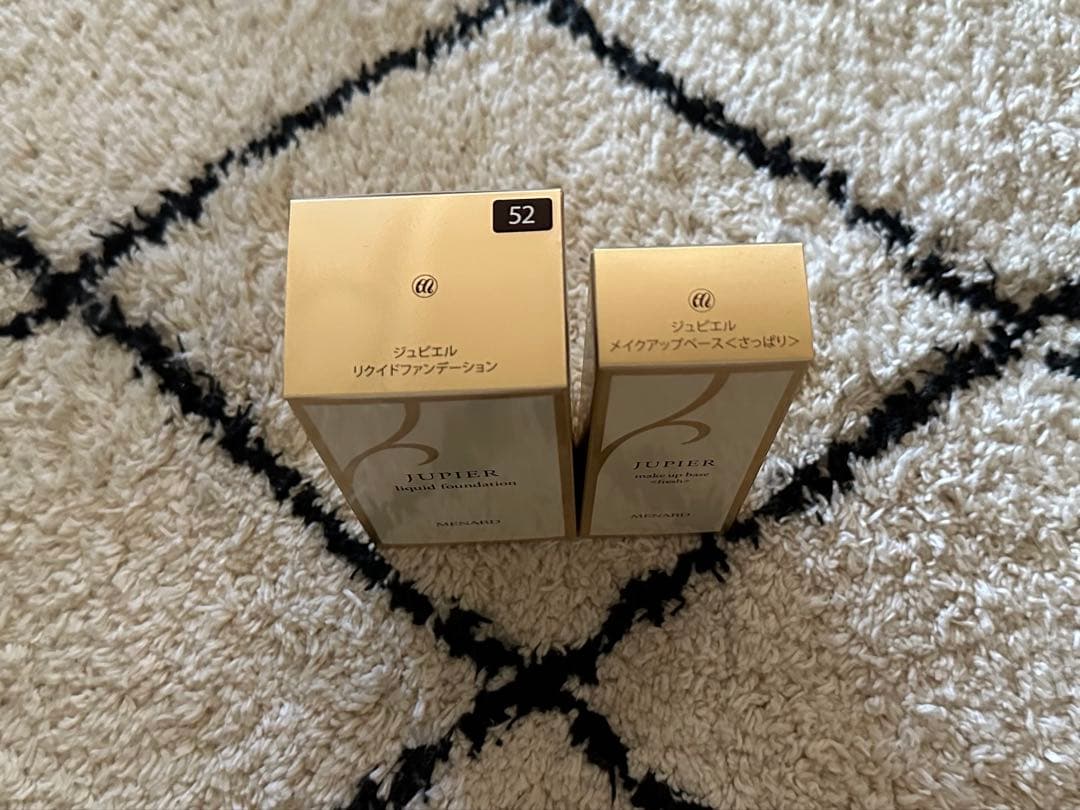 メナードジュピエルリクイドファンデーションA52番&メイクアップベースさっぱり