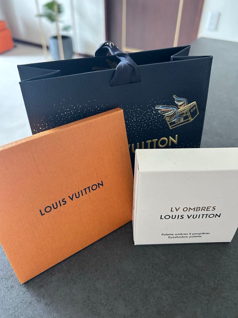 新品）LOUIS VUITTON LV OMBRES アイシャドウ　896