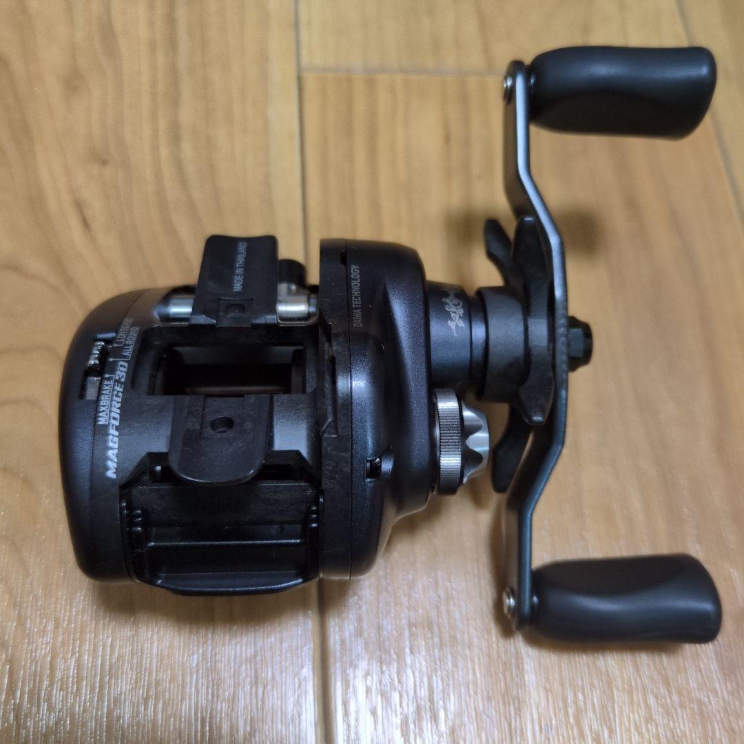 ガンクラフト　T3マーゴ　ベイトリール リールカバー付き