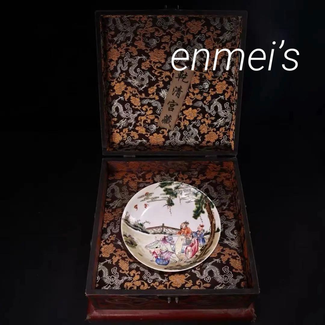 中国古美術・珍蔵粉彩・人物風景絵磁器の中皿・純手描き・箱付・置物・文房具・観賞皿