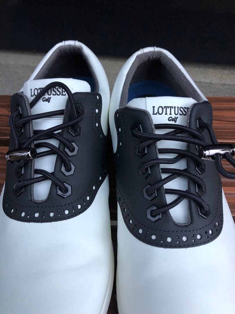 300番 超美品LOTTUSSE ゴルフシューズ 40 25.0cmスパイクレス