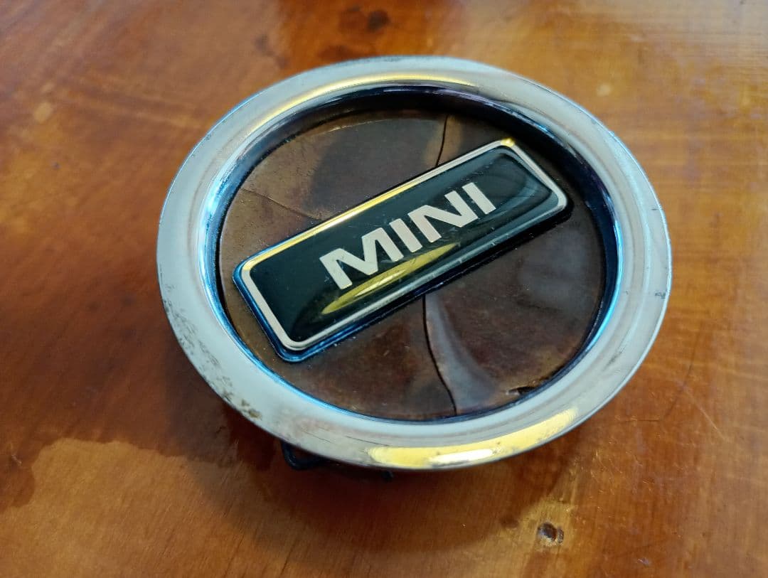 ローバーミニのボス付きMOMO ステアリング