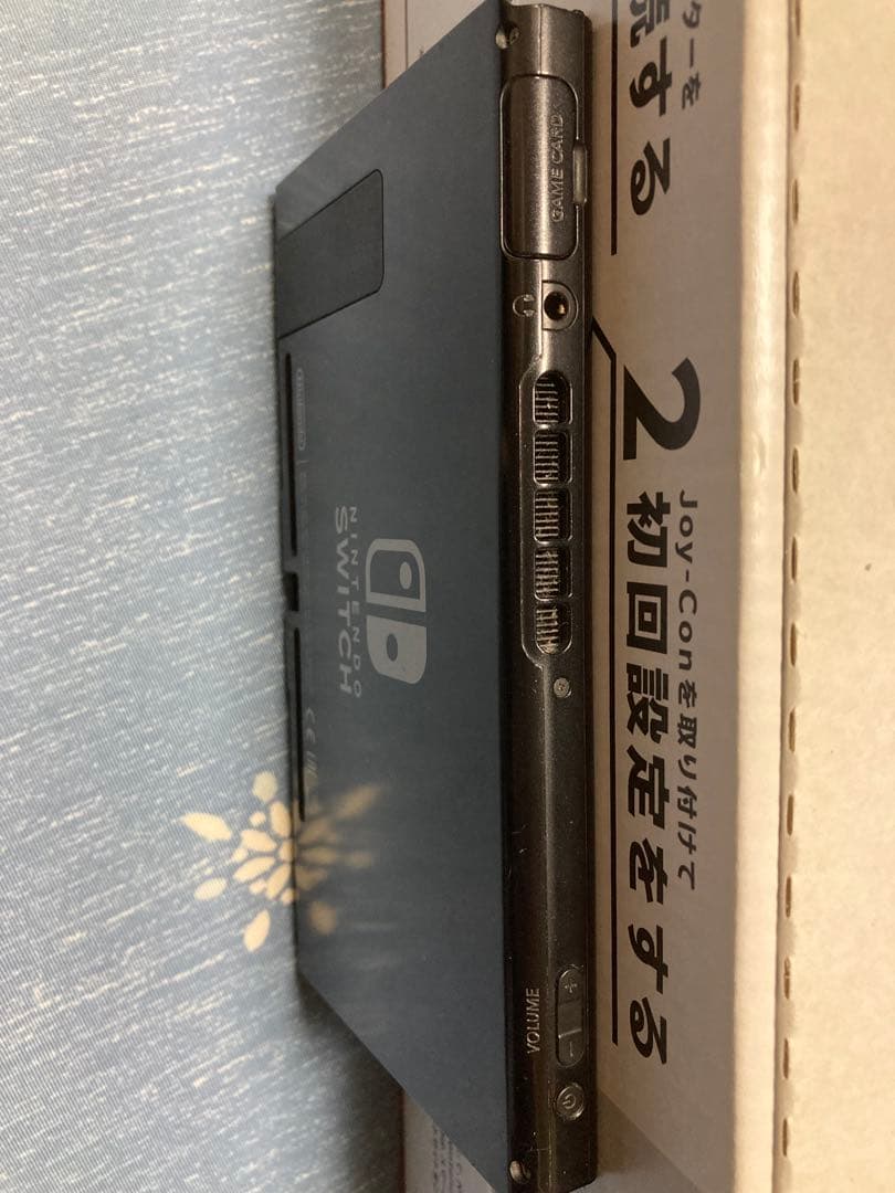 g*n様 Nintendo Switch 本体 （Joy-Conが違うジャンク品