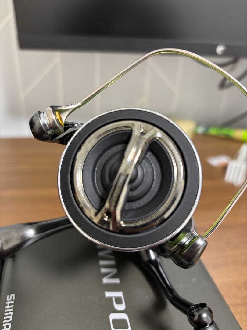 SHIMANO TWIN POWER 4000MHG スピニングリール