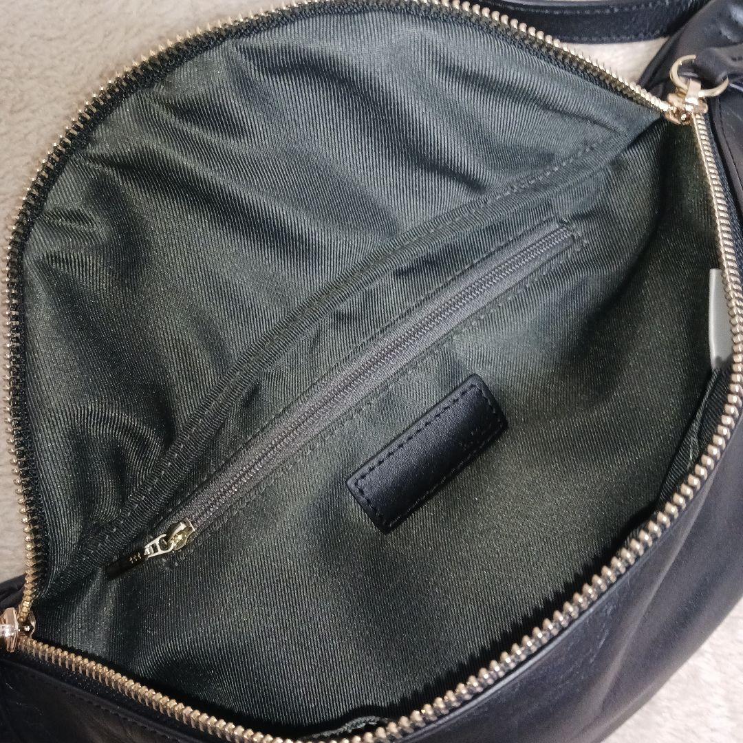 【極美品】BEARDSLEY ビアズリー 2.718牛革クロスボディバッグ 黒色