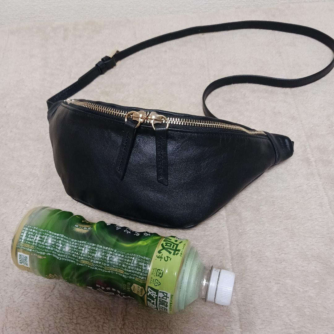 【極美品】BEARDSLEY ビアズリー 2.718牛革クロスボディバッグ 黒色