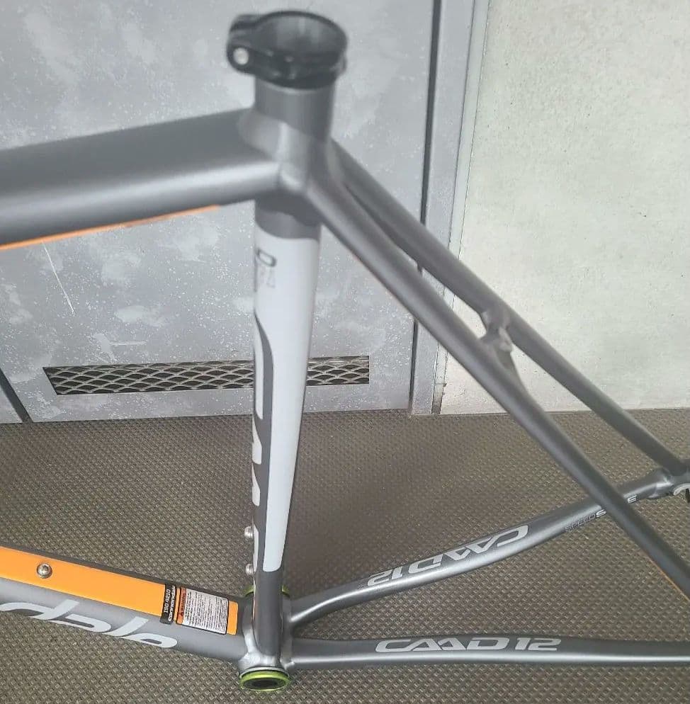 Cannondale CAAD12 ロードバイクフレーム シルバー/オレンジ