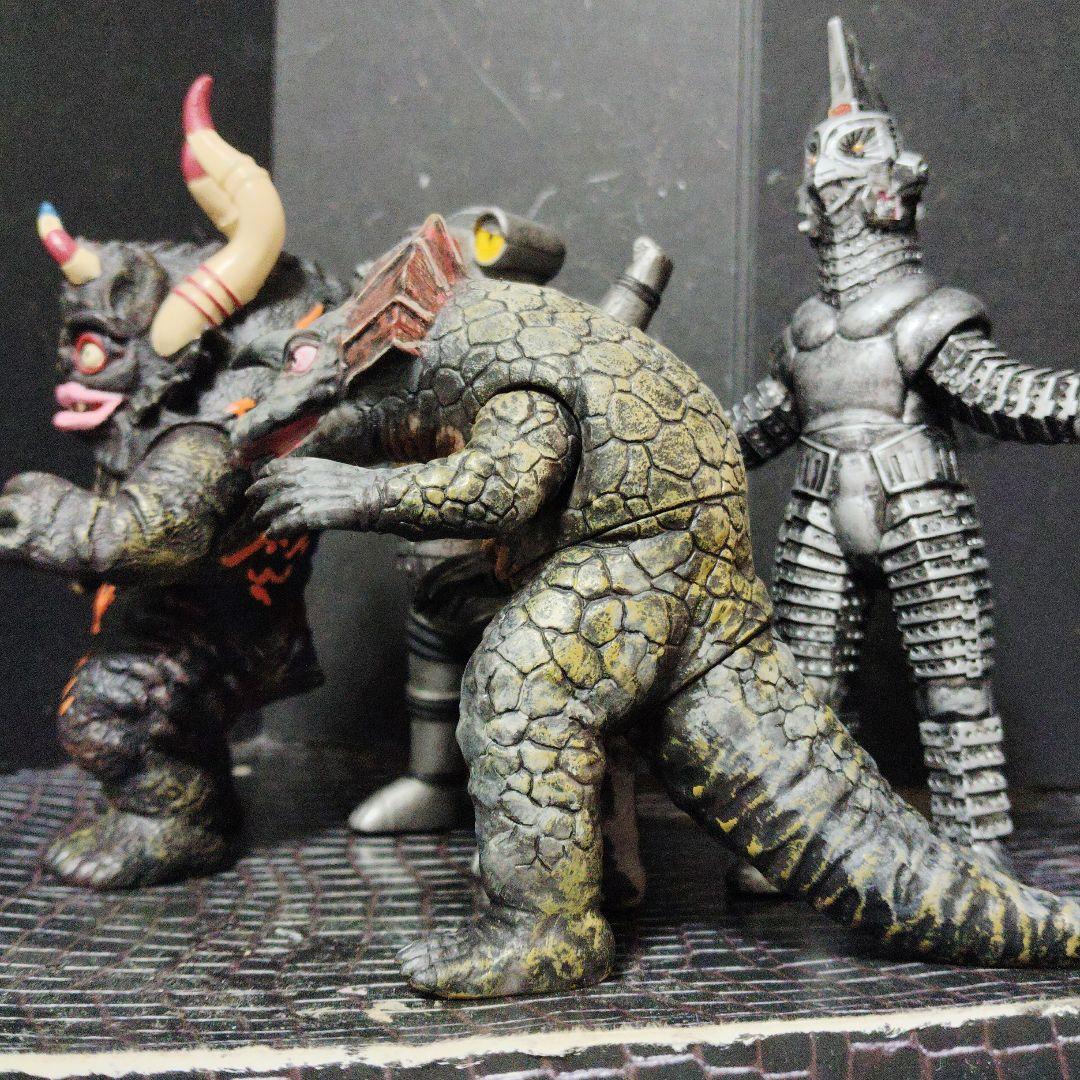 最終価格ウルトラカプセル怪獣現行ソフビミクラス.アギラ.ウインダム.セブンガー